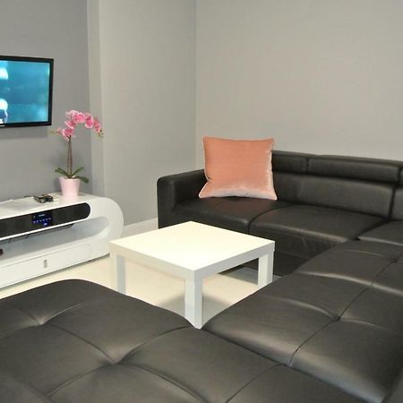 Apartamenty Centrum- Kochanowskiego -Dawniej Two-Bedroom Apartment Zielona Góra Eksteriør billede