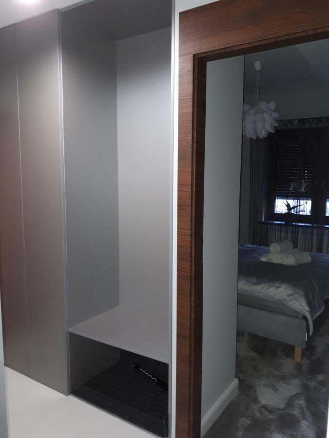 Apartamenty Centrum- Kochanowskiego -Dawniej Two-Bedroom Apartment Zielona Góra Eksteriør billede