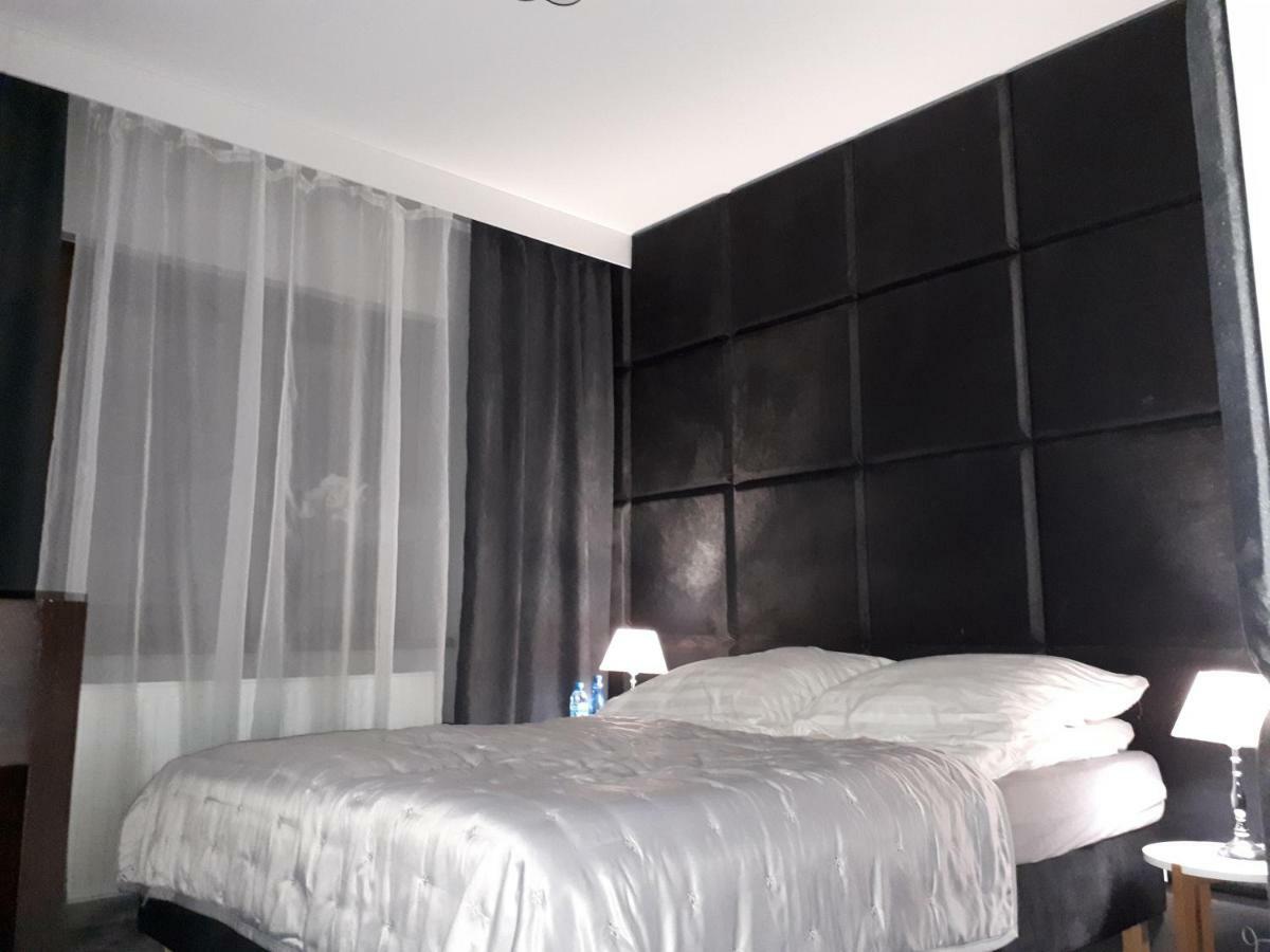 Apartamenty Centrum- Kochanowskiego -Dawniej Two-Bedroom Apartment Zielona Góra Eksteriør billede