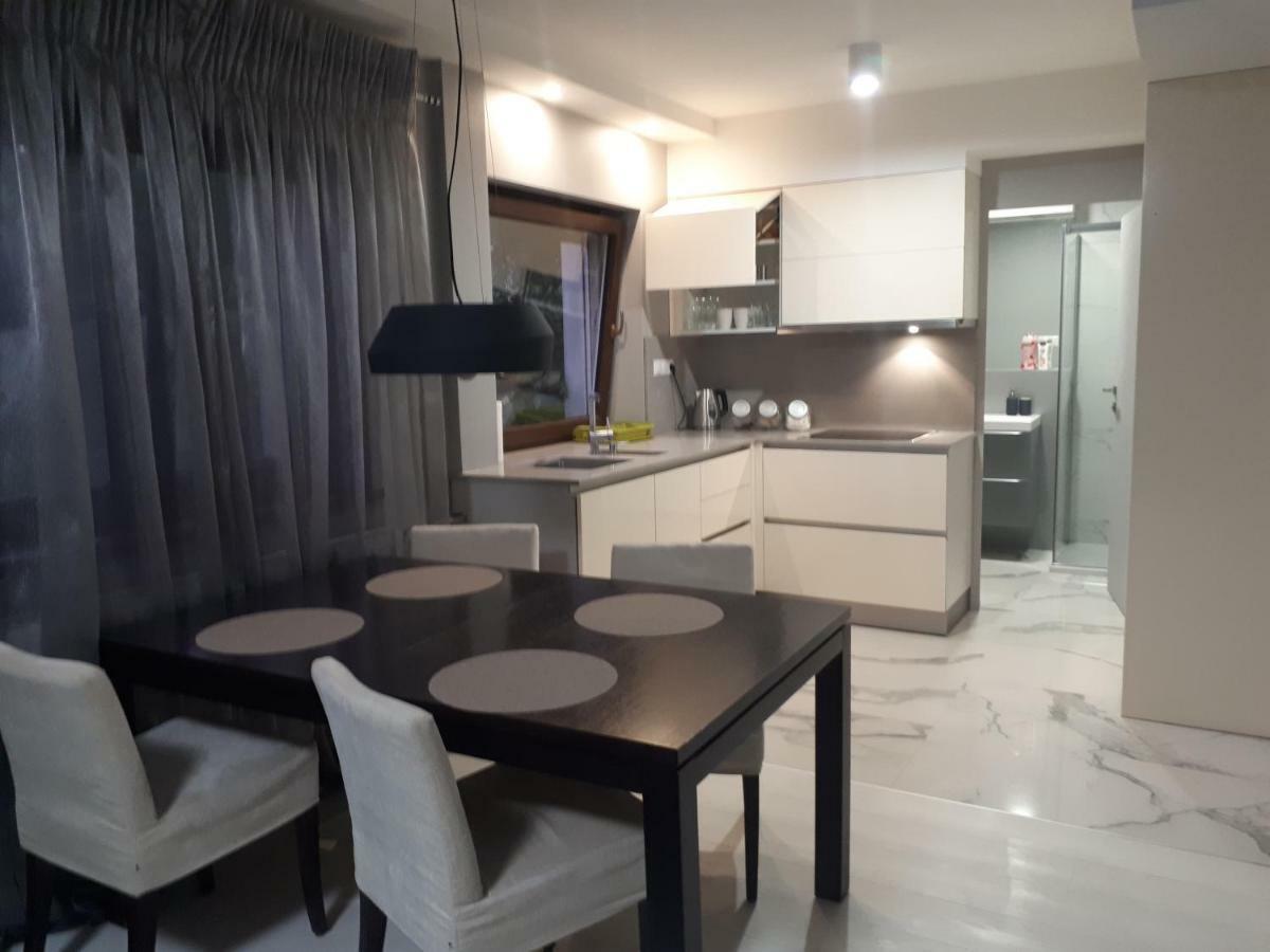 Apartamenty Centrum- Kochanowskiego -Dawniej Two-Bedroom Apartment Zielona Góra Eksteriør billede