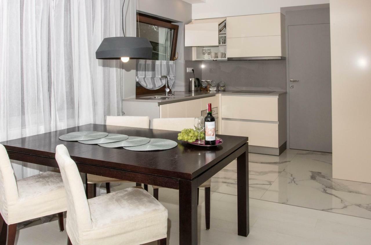 Apartamenty Centrum- Kochanowskiego -Dawniej Two-Bedroom Apartment Zielona Góra Eksteriør billede