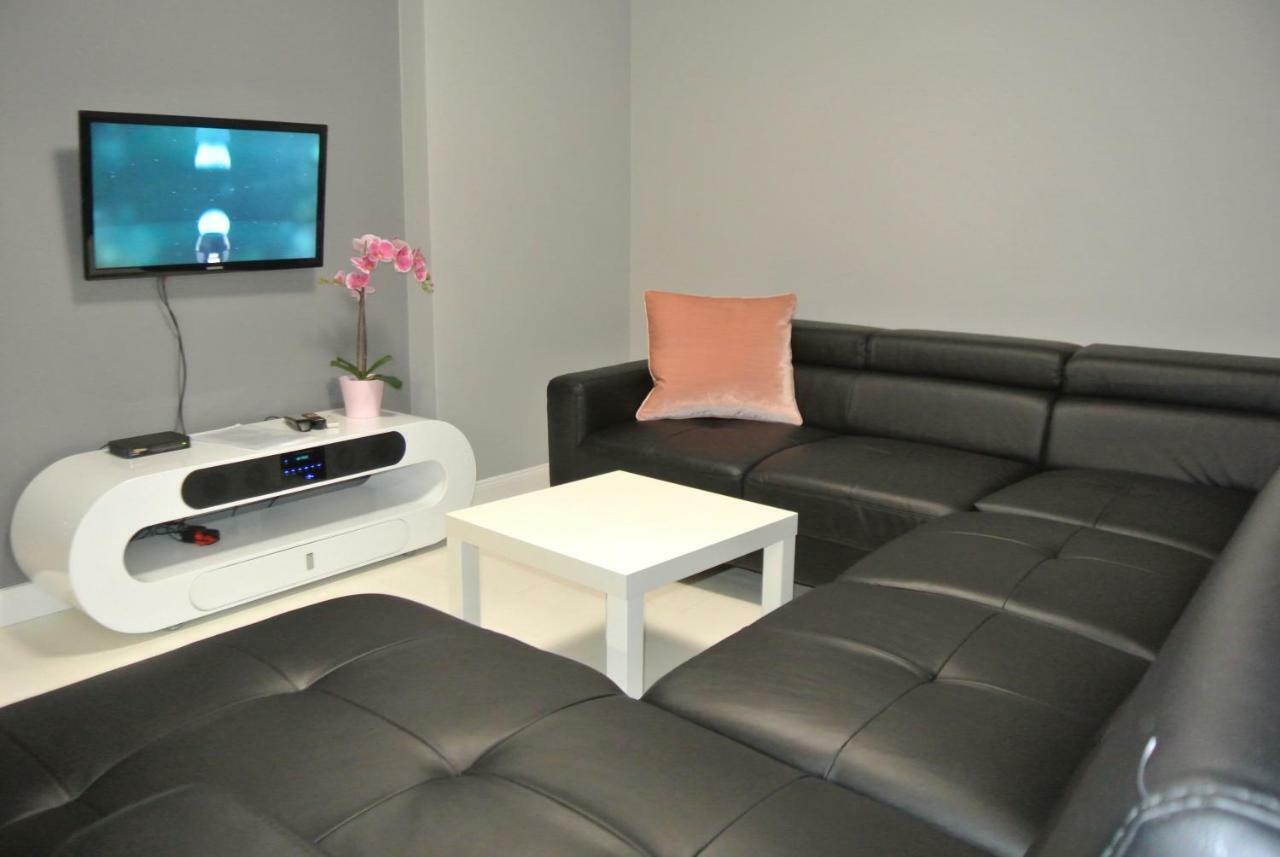 Apartamenty Centrum- Kochanowskiego -Dawniej Two-Bedroom Apartment Zielona Góra Eksteriør billede