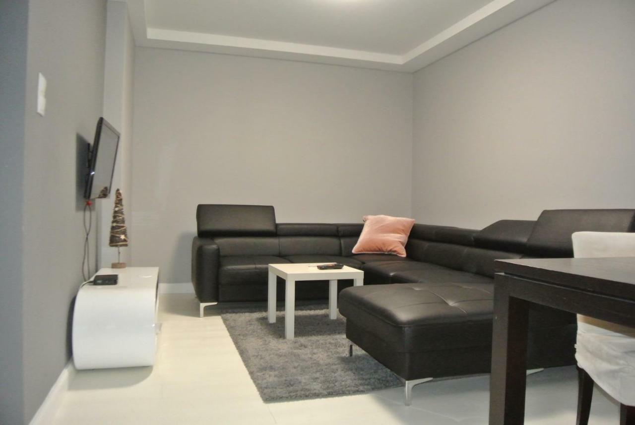 Apartamenty Centrum- Kochanowskiego -Dawniej Two-Bedroom Apartment Zielona Góra Eksteriør billede