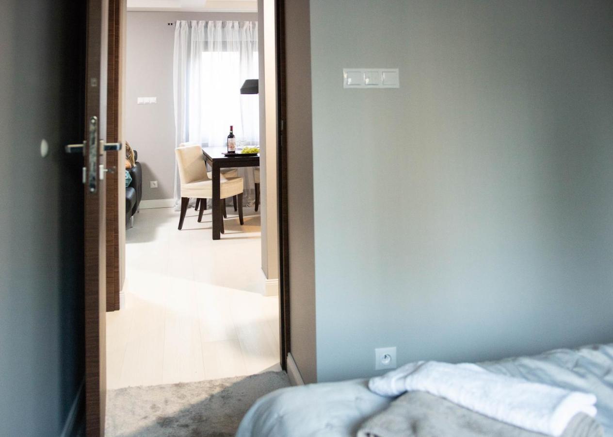 Apartamenty Centrum- Kochanowskiego -Dawniej Two-Bedroom Apartment Zielona Góra Eksteriør billede